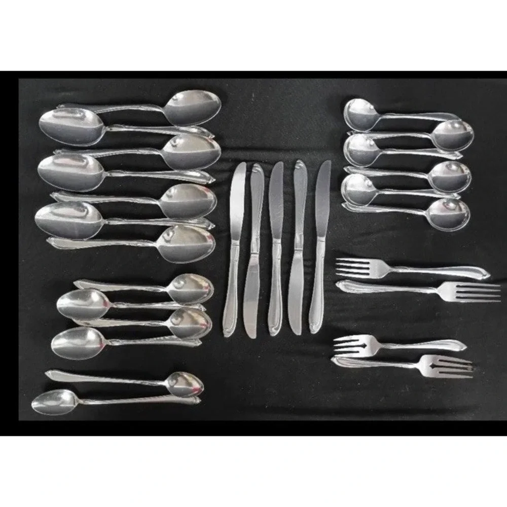 Oneida TEXTURA Oneidacraft Deluxe Stainless Flatware 28 Pcs Spoons Forks Knives